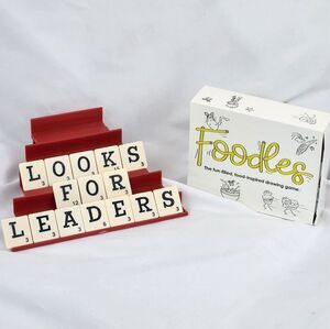 🔥Foodles 2018 Food Inspired Party Drawing Card Game